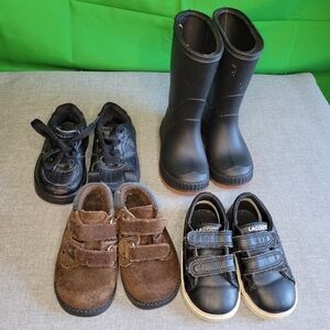 Bundle of 4 pairs of toddler shoes.
